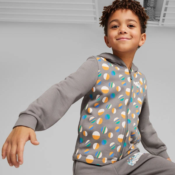 Sommer Spaß mit PUMA Hoodie für kleine Camper ESS+